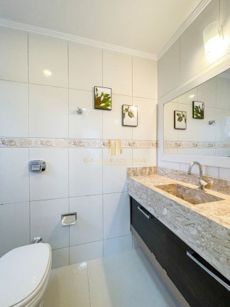 Imagem Apartamento com 3 Quartos à Venda, 103 m² em Centro - Balneário Camboriú Imagem Apartamento com 3 Quartos à Venda, 103 m² em Centro - Balneário Camboriú