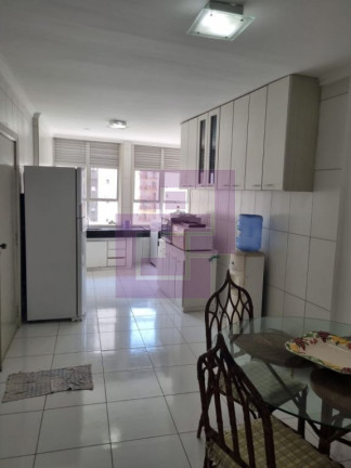 Imagem Apartamento com 4 Quartos à Venda, 375 m² em Pitangueiras - Guarujá