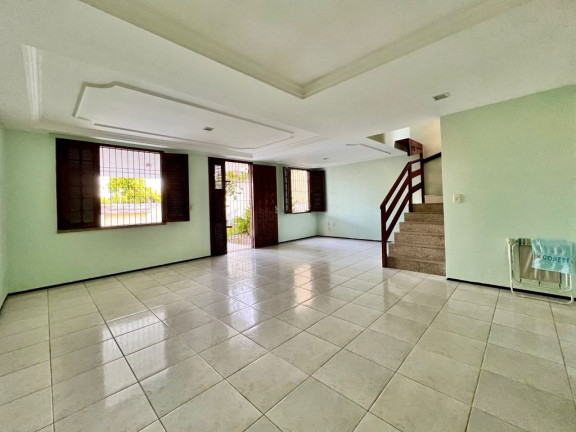 Imagem Casa com 4 Quartos à Venda, 180 m² em Sapiranga - Fortaleza