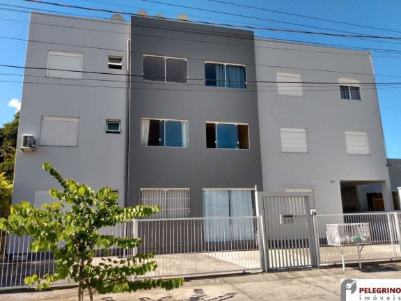 Apartamento com 2 Quartos para Alugar, 68 m² em Centro - Tapes