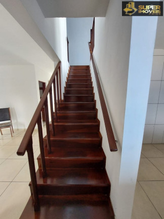 Imagem Casa com 5 Quartos à Venda, 300 m² em Fragata - Pelotas Imagem Casa com 5 Quartos à Venda, 300 m² em Fragata - Pelotas