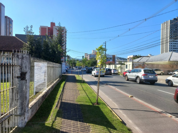 Imagem Terreno à Venda, 2.457 m² em América - Joinville Imagem Terreno à Venda, 2.457 m² em América - Joinville