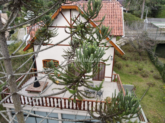Imagem Casa com 4 Quartos à Venda, 300 m² em Região De Capivari - Campos Do Jordão Imagem Casa com 4 Quartos à Venda, 300 m² em Região De Capivari - Campos Do Jordão