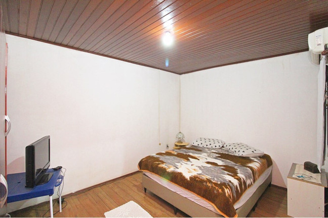 Imagem Casa com 3 Quartos à Venda, 368 m² em Ponta Grossa - Porto Alegre