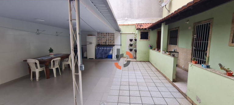 Imagem Casa com 4 Quartos à Venda, 212 m² em Caonze - Nova Iguaçu