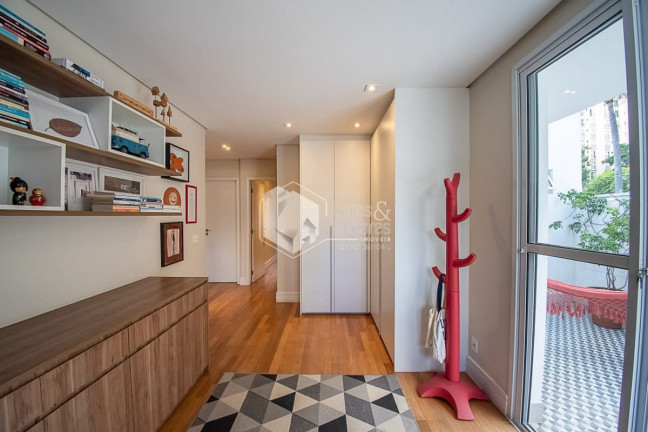 Imagem Casa com 3 Quartos à Venda, 472 m² em Brooklin - São Paulo Imagem Casa com 3 Quartos à Venda, 472 m² em Brooklin - São Paulo