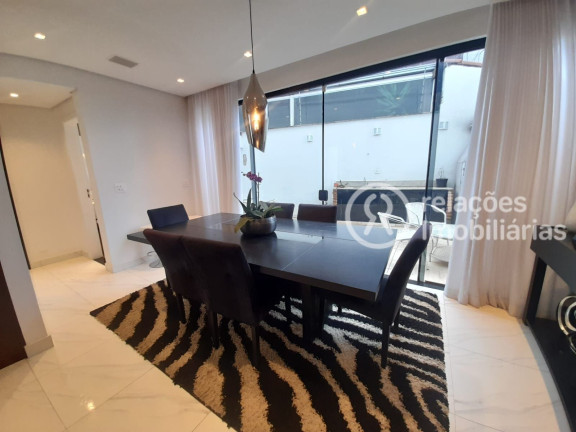 Imagem Casa com 5 Quartos à Venda, 462 m² em Santa Lúcia - Belo Horizonte Imagem Casa com 5 Quartos à Venda, 462 m² em Santa Lúcia - Belo Horizonte
