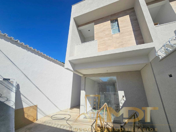 Casa com 2 Quartos à Venda, 130 m² em Planalto - Belo Horizonte