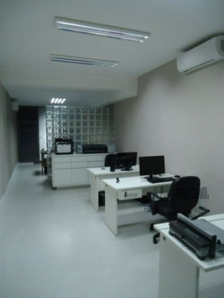 Imagem Sala Comercial à Venda ou Locação, 55 m² em Petrópolis - Porto Alegre Imagem Sala Comercial à Venda ou Locação, 55 m² em Petrópolis - Porto Alegre