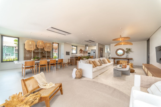 Imagem Imóvel com 4 Quartos à Venda, 458 m² em Praia Do Estaleiro - Balneário Camboriú Imagem Imóvel com 4 Quartos à Venda, 458 m² em Praia Do Estaleiro - Balneário Camboriú
