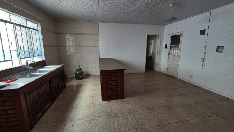 Imagem Casa com 4 Quartos à Venda, em Vila Yolanda - Foz Do Iguaçu Imagem Casa com 4 Quartos à Venda, em Vila Yolanda - Foz Do Iguaçu