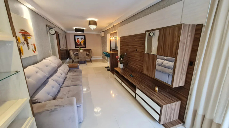 Imagem Apartamento com 3 Quartos à Venda, 123 m² em Centro - Balneário Camboriú