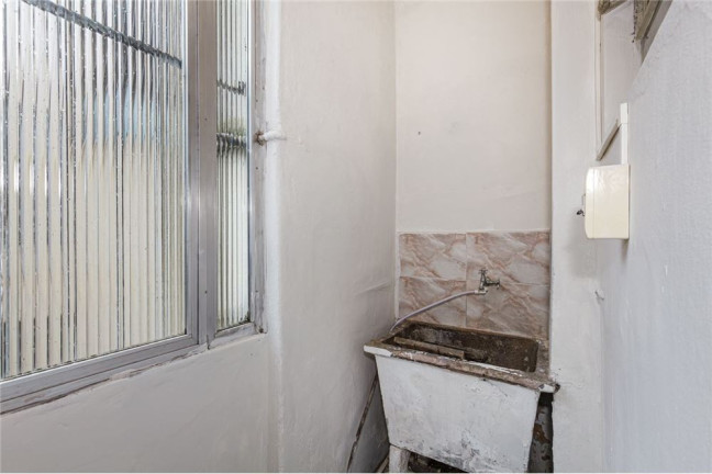 Imagem Imóvel com 1 Quarto à Venda,  em Auxiliadora - Porto Alegre