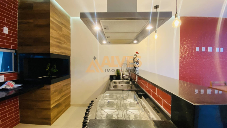 Imagem Casa com 3 Quartos à Venda, 300 m² em Cidade Nova - Feira De Santana