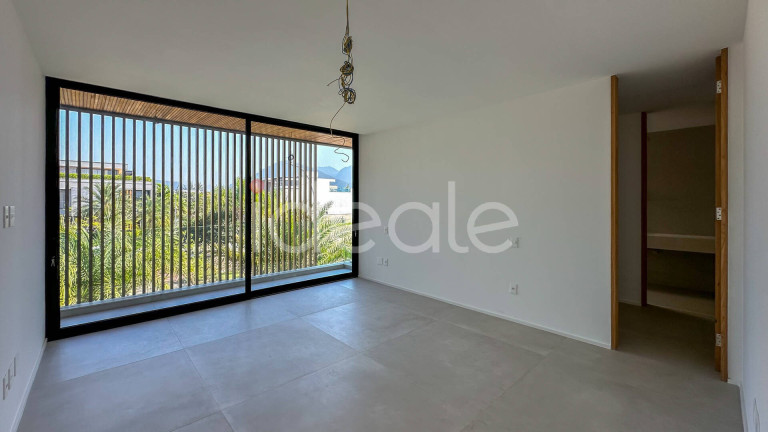 Imagem Casa de Condomínio com 5 Quartos à Venda, em Barra Da Tijuca - Rio De Janeiro Imagem Casa de Condomínio com 5 Quartos à Venda, em Barra Da Tijuca - Rio De Janeiro