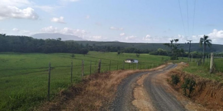 Imagem Fazenda à Venda, 120 m² em Centro - Sete Barras Imagem Fazenda à Venda, 120 m² em Centro - Sete Barras