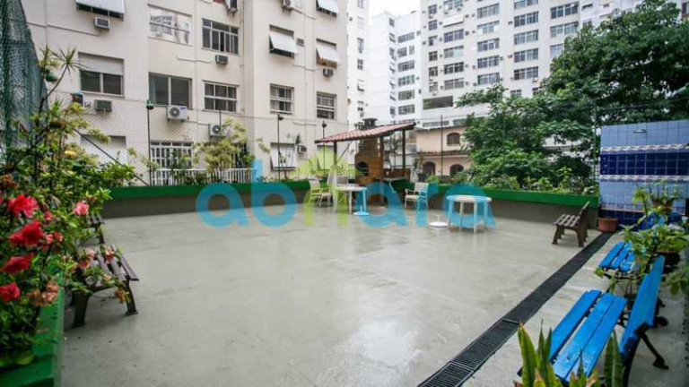 Imagem Apartamento com 3 Quartos à Venda, 130 m² em Copacabana - Rio De Janeiro