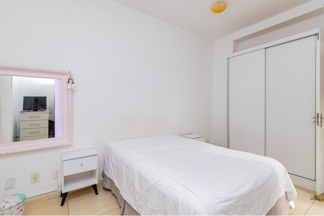Imagem Casa com 3 Quartos à Venda, 255 m² em Petrópolis - Porto Alegre