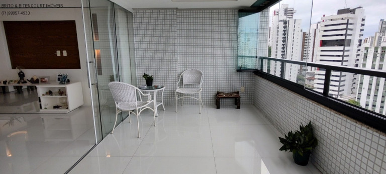 Imagem Imóvel com 3 Quartos à Venda, 143 m² em Graça - Salvador Imagem Imóvel com 3 Quartos à Venda, 143 m² em Graça - Salvador
