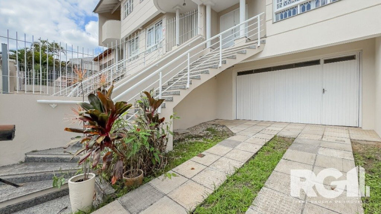 Imagem Casa com 4 Quartos à Venda, 282 m² em Chácara Das Pedras - Porto Alegre