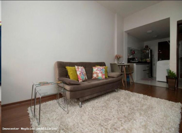 Imagem Kitnet com 1 Quarto à Venda, 35 m² em Copacabana