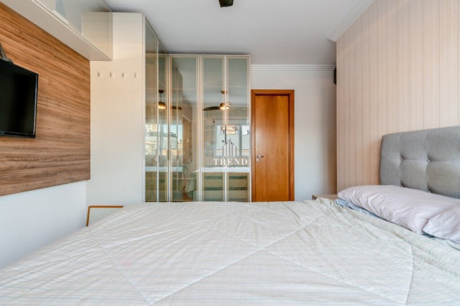 Imagem Apartamento com 2 Quartos à Venda, 70 m² em Santana - Porto Alegre