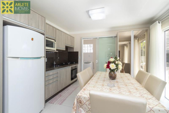 Imagem Casa com 3 Quartos para Alugar ou Temporada, 100 m² em Centro - Bombinhas