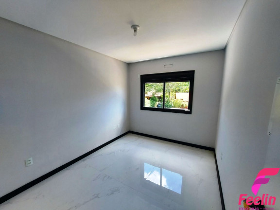 Casa com 3 Quartos à Venda, 142 m² em Campeche - Florianópolis