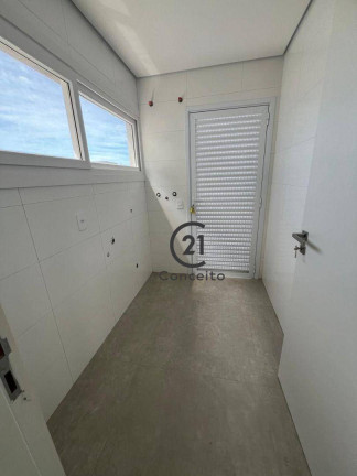Imagem Casa com 4 Quartos à Venda, 300 m² em Cidade Universitária Pedra Branca - Palhoça Imagem Casa com 4 Quartos à Venda, 300 m² em Cidade Universitária Pedra Branca - Palhoça