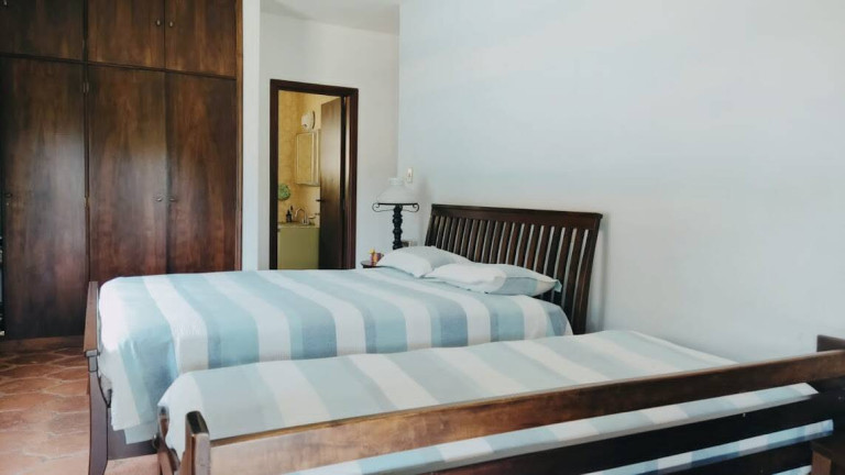 Imagem Casa com 4 Quartos à Venda, 350 m² em Campinas Imagem Casa com 4 Quartos à Venda, 350 m² em Campinas