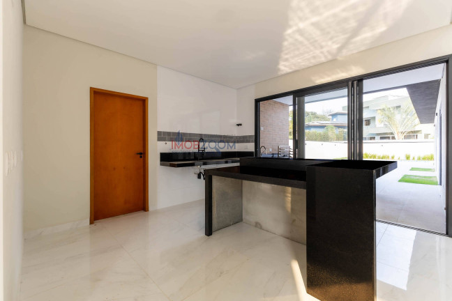 Imagem Casa com 3 Quartos à Venda, 293 m² em Tanque - Atibaia Imagem Casa com 3 Quartos à Venda, 293 m² em Tanque - Atibaia