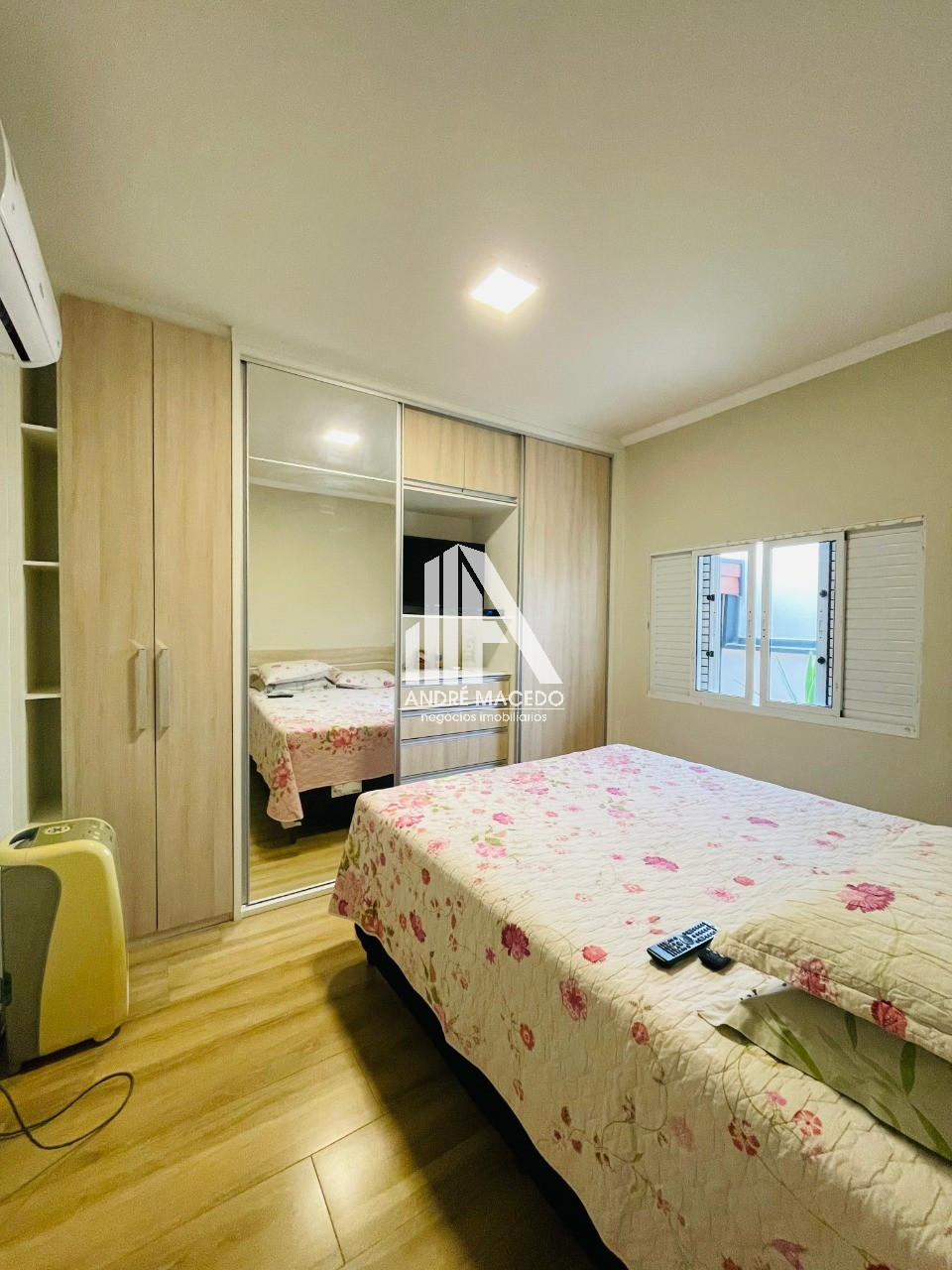 Imagem Casa com 3 Quartos à Venda, 195 m² em Jardim Itacolomi - Mogi Guaçu