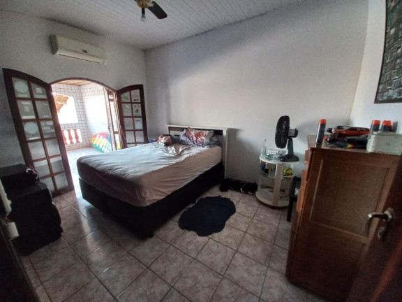 Casa com 5 Quartos à Venda,  em Sítio Do Campo - Praia Grande