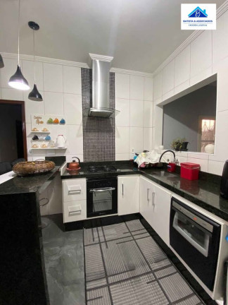 Imagem Casa com 3 Quartos à Venda, 370 m² em Vila Aeroporto - Campinas Imagem Casa com 3 Quartos à Venda, 370 m² em Vila Aeroporto - Campinas