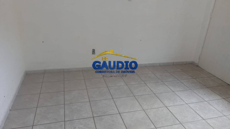 Imagem Apartamento com 2 Quartos para Alugar, 50 m² em Capão Redondo - São Paulo