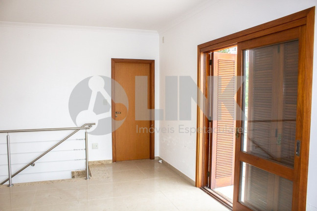 Imagem Imóvel com 3 Quartos à Venda, 251 m² em Vila Ipiranga - Porto Alegre