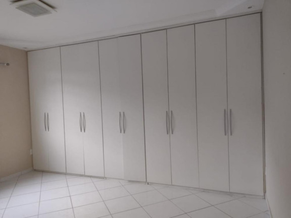 Imagem Imóvel com 2 Quartos para Alugar, 25 m² em Campo Grande - Rio De Janeiro