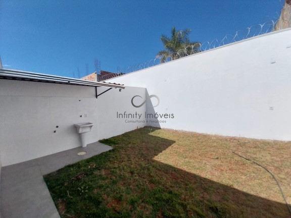Imagem Casa com 3 Quartos à Venda, 180 m² em Novo Centro - Santa Luzia Imagem Casa com 3 Quartos à Venda, 180 m² em Novo Centro - Santa Luzia