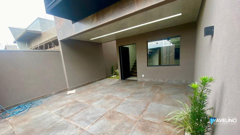 Imagem Sobrado com 3 Quartos à Venda, 101 m² em Mata Do Jacinto - Campo Grande