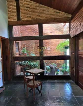 Imagem Casa com 4 Quartos à Venda, 300 m² em Albuquerque - Teresópolis