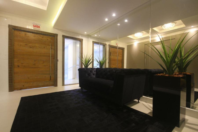 Imagem Apartamento com 2 Quartos à Venda, 71 m² em Centro - Camboriú