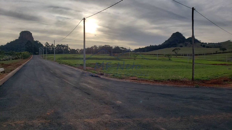 Imagem Terreno à Venda, 899 m² em Residencial Cuscoville - Analândia Imagem Terreno à Venda, 899 m² em Residencial Cuscoville - Analândia