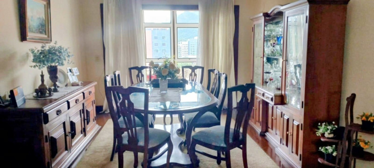 Imagem Imóvel com 3 Quartos à Venda, 187 m² em Várzea - Teresópolis Imagem Imóvel com 3 Quartos à Venda, 187 m² em Várzea - Teresópolis