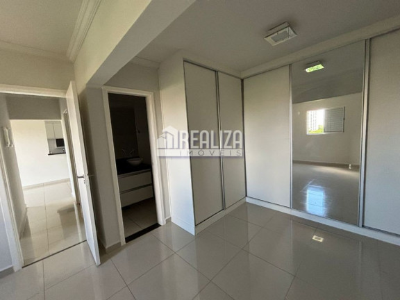 Imagem Apartamento com 3 Quartos à Venda, 50 m² em São Benedito - Uberaba Imagem Apartamento com 3 Quartos à Venda, 50 m² em São Benedito - Uberaba