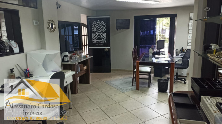 Imagem Casa com 5 Quartos à Venda, 350 m² em Centro - Nova Friburgo