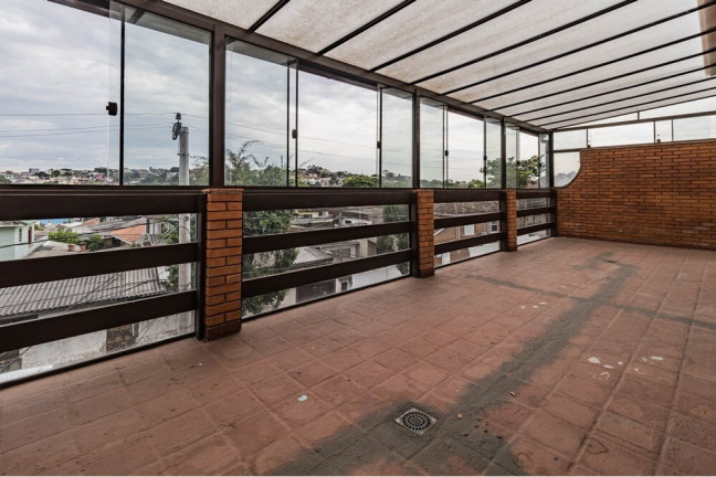 Imagem Casa com 3 Quartos à Venda, 380 m² em Partenon - Porto Alegre Imagem Casa com 3 Quartos à Venda, 380 m² em Partenon - Porto Alegre