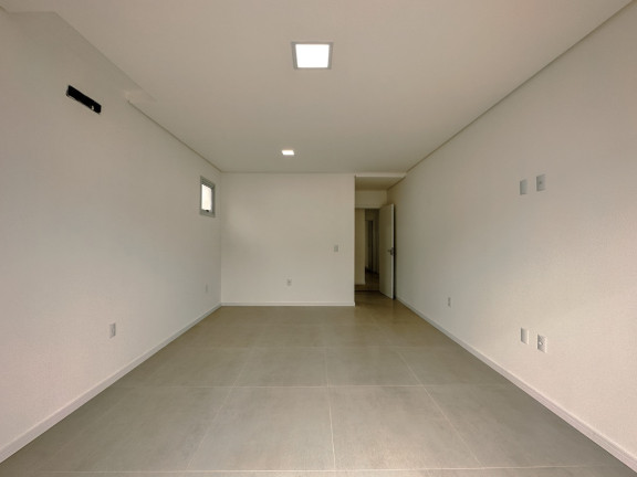 Imagem Casa com 3 Quartos à Venda, 360 m² em Pedra Branca - Palhoça Imagem Casa com 3 Quartos à Venda, 360 m² em Pedra Branca - Palhoça