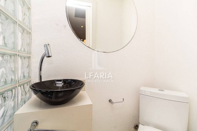Imagem Casa com 4 Quartos à Venda, 600 m² em Boqueirão - Curitiba Imagem Casa com 4 Quartos à Venda, 600 m² em Boqueirão - Curitiba