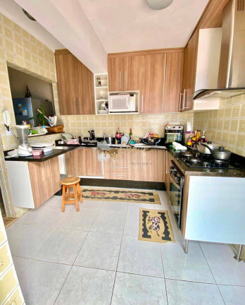 Imagem Casa com 4 Quartos à Venda, 196 m² em Chácara Agrindus - Taboão Da Serra Imagem Casa com 4 Quartos à Venda, 196 m² em Chácara Agrindus - Taboão Da Serra