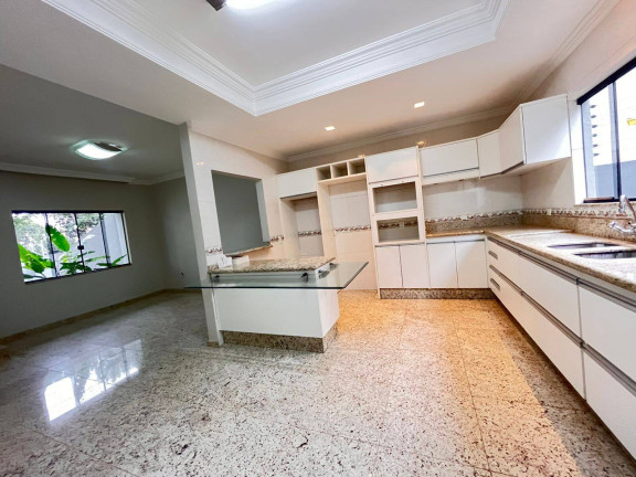 Imagem Sobrado com 3 Quartos à Venda, 196 m² em Country - Cascavel Imagem Sobrado com 3 Quartos à Venda, 196 m² em Country - Cascavel